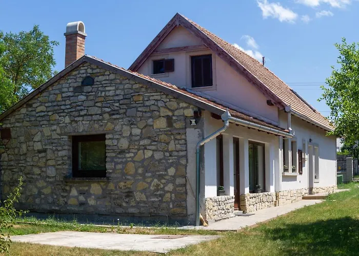 Apartament Fonix Haz *